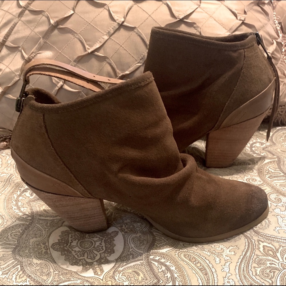 NAUGHTY MONKEY Booties